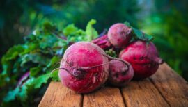 betteraves avec feuilles