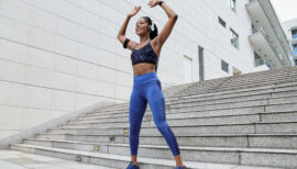 femme faisant un 7 minutes workout