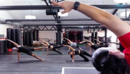 cours de Pilates en salle de sport